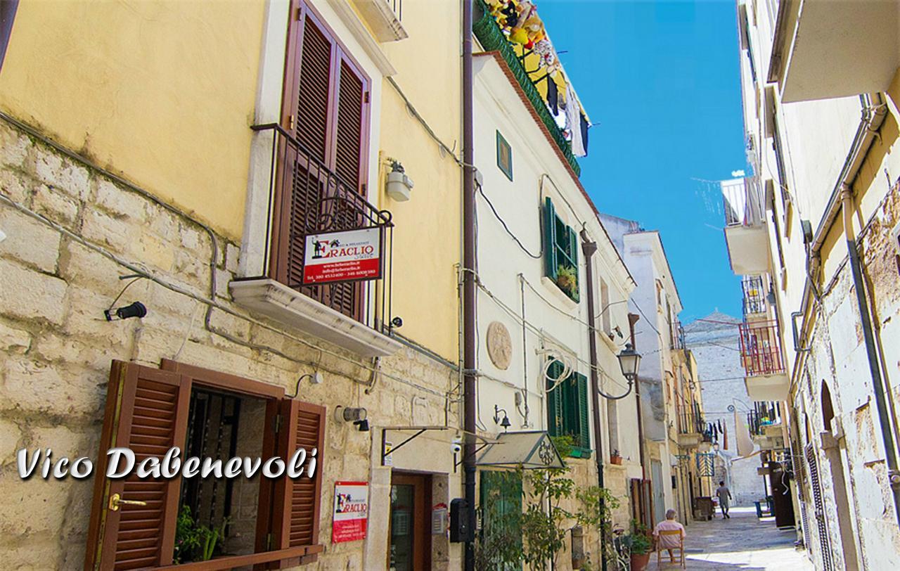 B&B Eraclio Suite Barletta Bagian luar foto