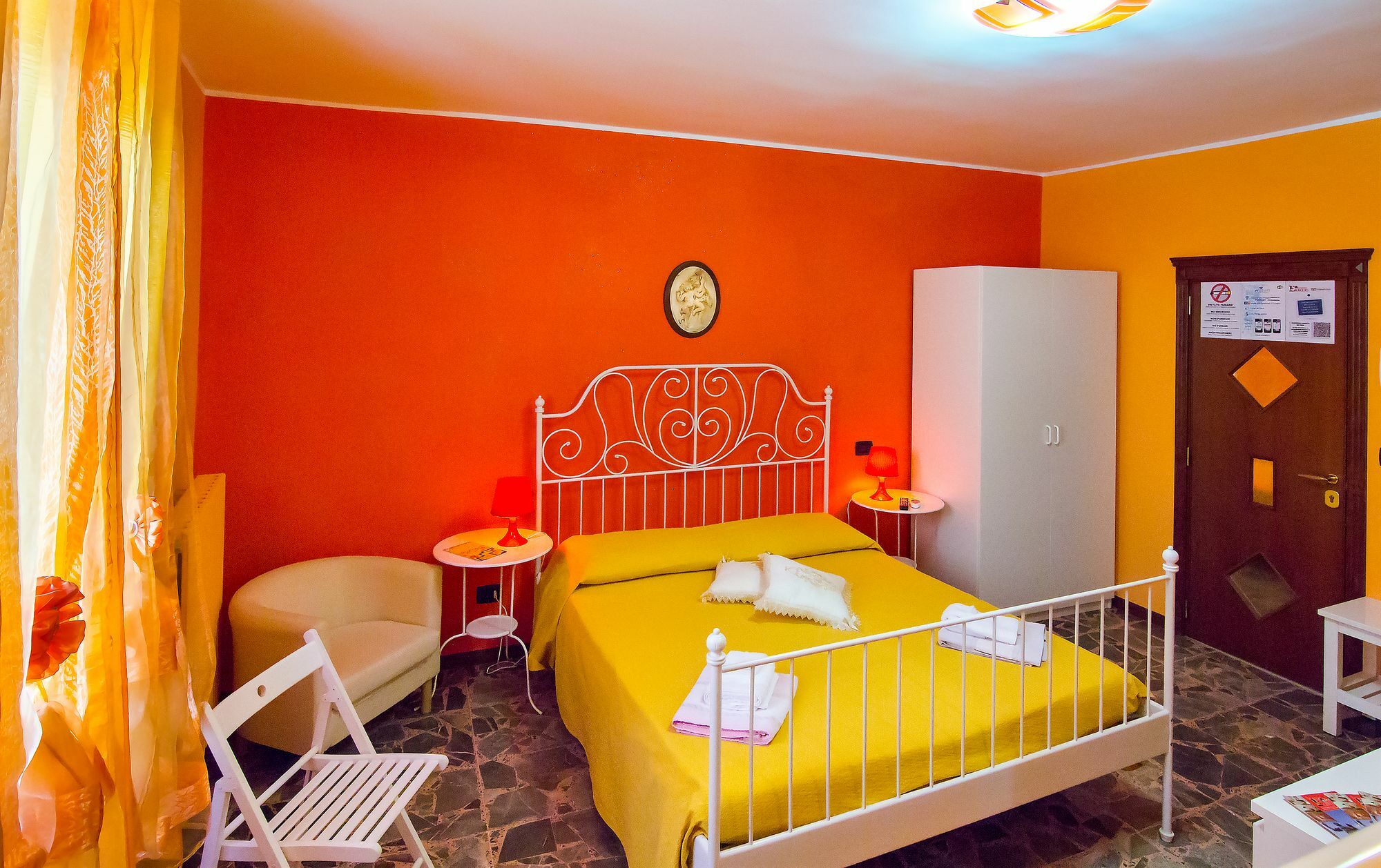 B&B Eraclio Suite Barletta Bagian luar foto